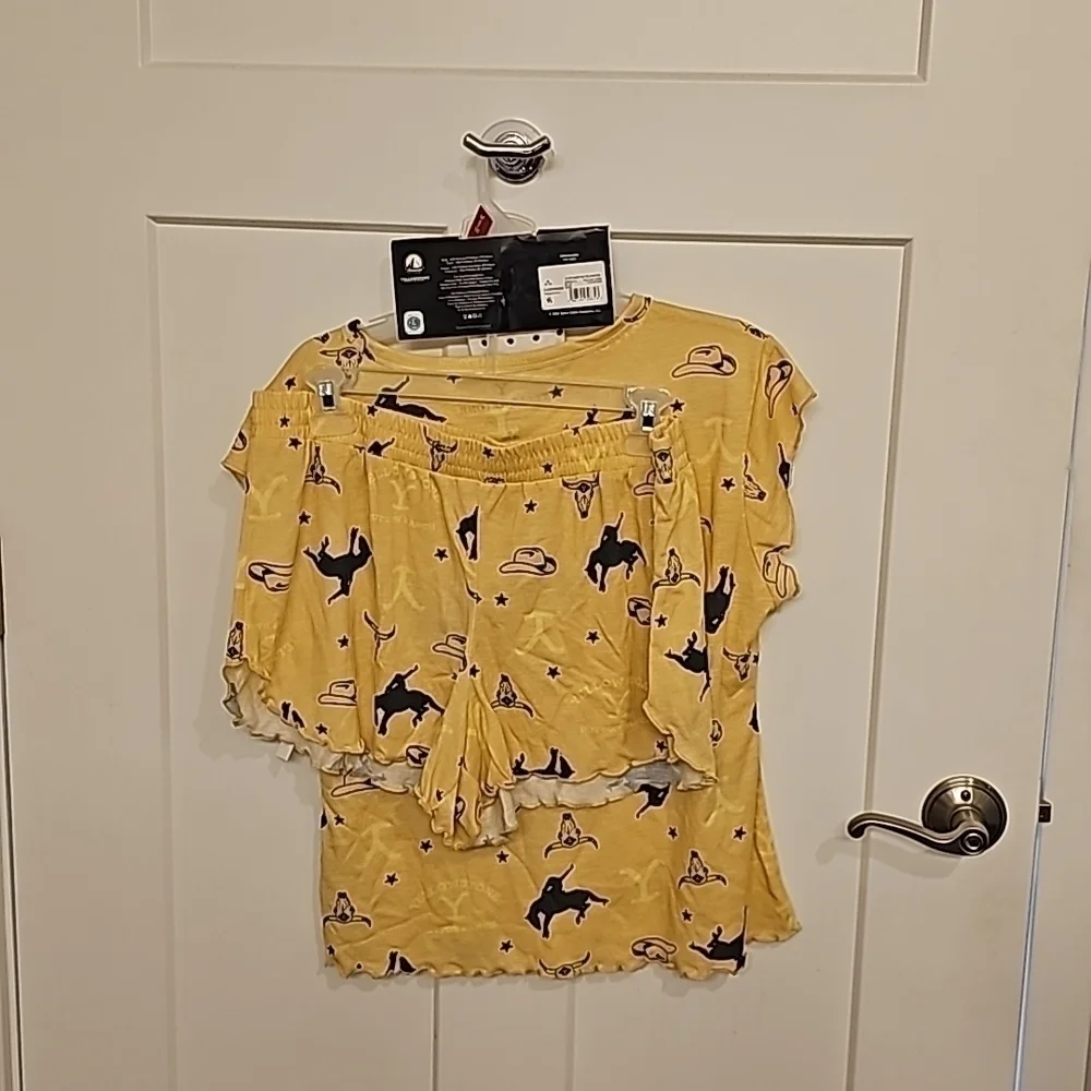 3PC Night  Short Set Yellowstone